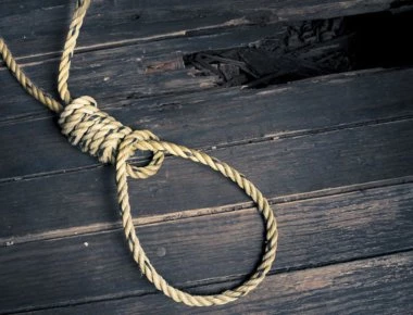 Σοκ στο Βόλο: Γιατρός αυτοκτόνησε σε αποθήκη - Τον βρήκε κρεμασμένο ο αδερφός του!